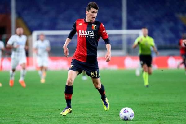 Genoa'da forma giyen Özbek golcü Şomurodov Juventus'un hedefinde 