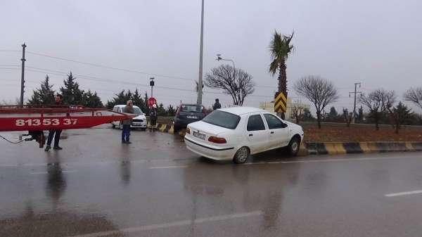 Kilis'te trafik kazası: 3 yaralı 