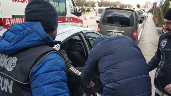 Kokain, hap ve esrarla yakalanan 2 kişi tutuklandı 