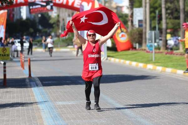 Alanya'da 20. Atatürk Koşusu yapıldı 