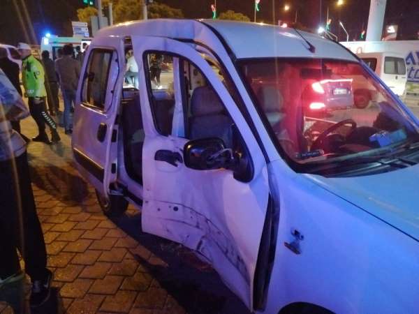 Manisa'da trafik kazası: 4 yaralı