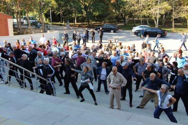 Tazelenme Üniversitesi büyük ilgi görüyor
