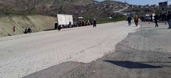 Diyarbakır'da teröristlerden hain saldırı: 2 sivil şehit