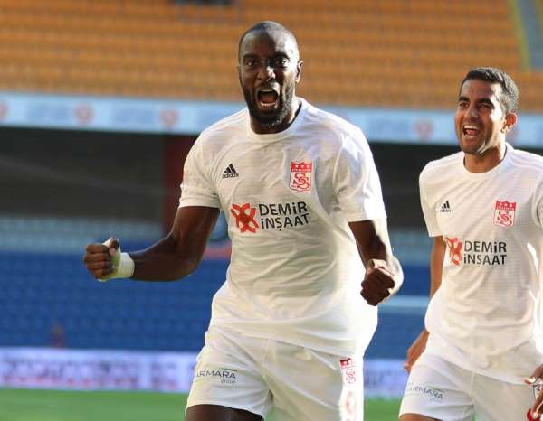 Sivasspor'un gol yükünü Yatabare çekiyor 