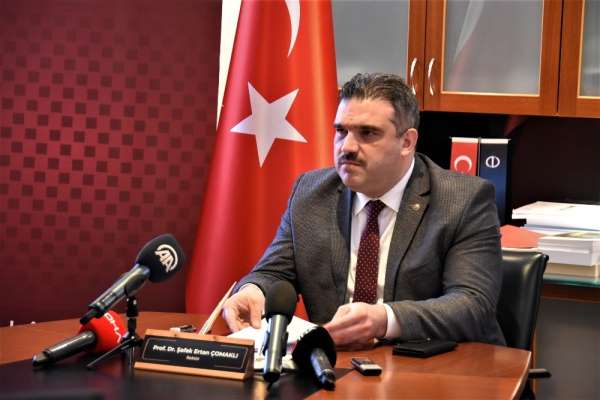 Anadolu Üniversite Rektörü Çomaklı istifa etti 