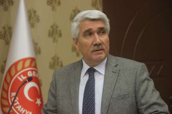 Kütahya İl Özel İdaresi'nden 20 sentetik halı saha