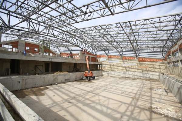 Gebze'deki spor salonu inşaatı tamamlandı 