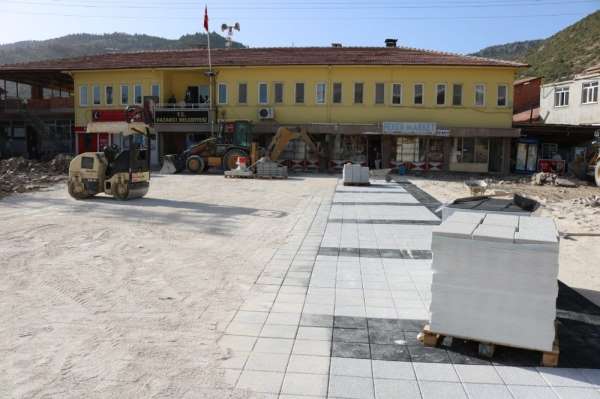 Kazancı belediyesi kent meydanını yeniliyor 
