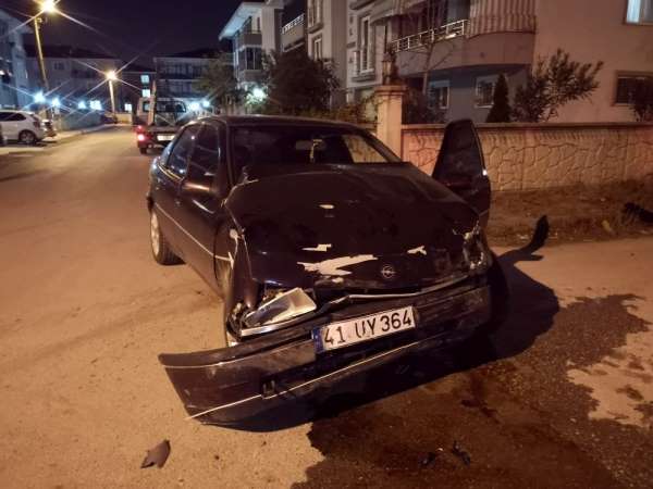 Sakarya'da trafik kazası: 1'i çocuk 3 yaralı 