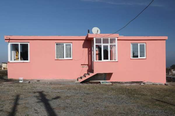 Başkan Deveci sosyal medyada gördüğü ihtiyaç sahibi aileye yardım eli uzattı 