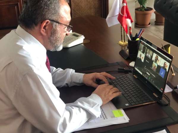Çufalı, 'Covid-19 salgını döneminde üniversiteler' toplantısına katıldı