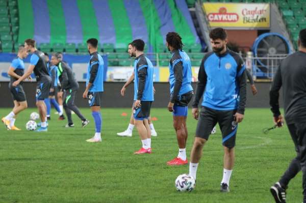 Çaykur Rizespor, Fenerbahçe hazırlıklarını Çaykur Didi stadında sürdürdü 
