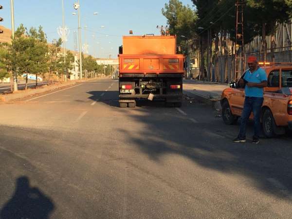 Silvan'da terör olaylarından dolayı kapalı olan yol trafiğe açıldı 