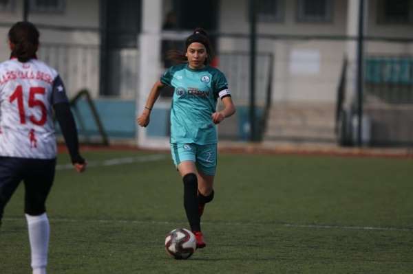 Horozkent'in 5 kızı U19 Kadın Milli Takımı'na seçildi 