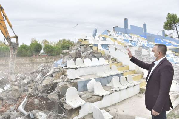 İlyas Bayram Stadyumu tribünü yenileniyor