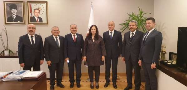 Başkan Büyükkılıç, Ankara'da Kayseri Üniversitesi için toplantıya katıldı