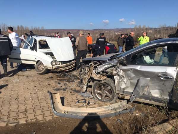 Simav'da trafik kazası: 8 yaralı