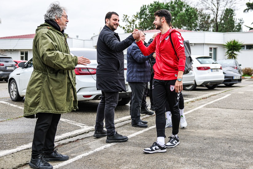 Samsunspor, Trabzonspor maçı için yola çıktı!