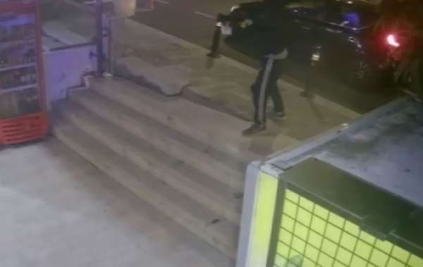 Büyükçekmece'de tekel bayiine otomatik silahlı saldırı düzenlendi