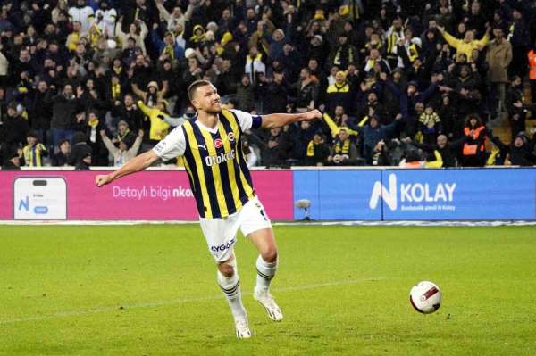 Edin Dzeko'dan 2. kez hat-trick