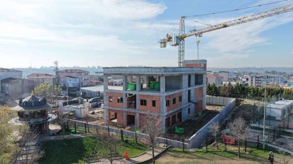 Sultangazi Belediyesi Yayla Mahallesi Gençlik, Spor ve Sağlık Merkezi'nin yapımı sürüyor