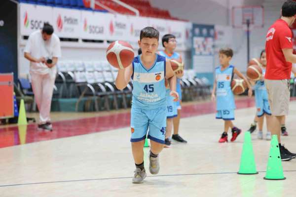 Aliağa'da kış spor okulları 2. dönem kayıtları başlıyor