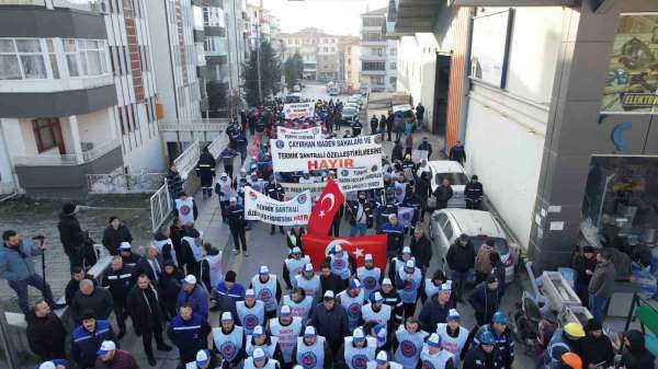 Maden işçileri özelleştirmeye karşı Ankara'ya yürüyor
