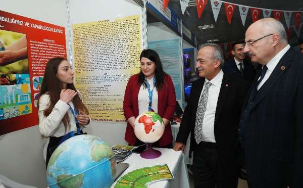 Atatürk Üniversitesi, Tübitak Araştırma Projeleri Yarışmasına ev sahipliği yaptı