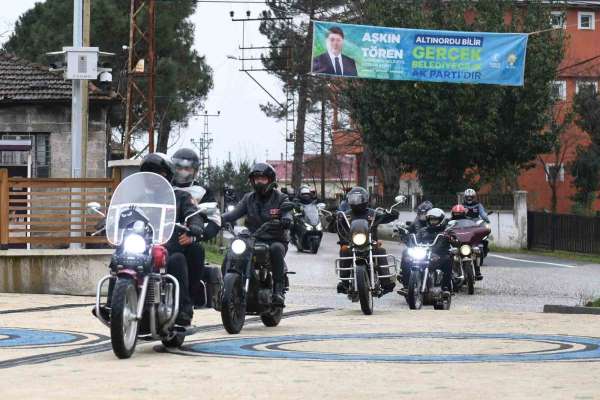 Motosiklet sürücülerinden Başkan Tören'e jest