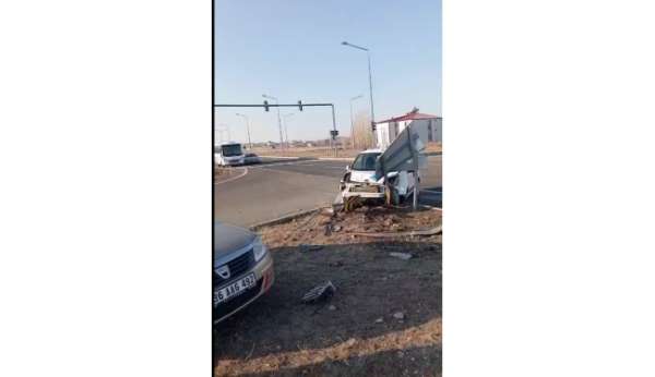 Kars'ta trafik kazası: 2 yaralı