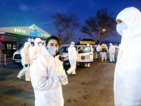 Büyükşehir'in dezenfektan ordusu Mudanya'da