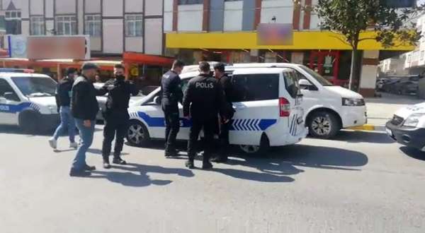 Eşinin sevgilisini defalarca bıçakladı, dehşet saçtı