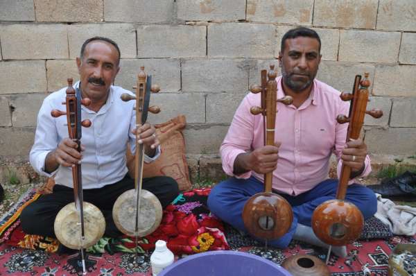 Mardin'de üretilen kemençeler Avrupa'ya ihraç ediliyor