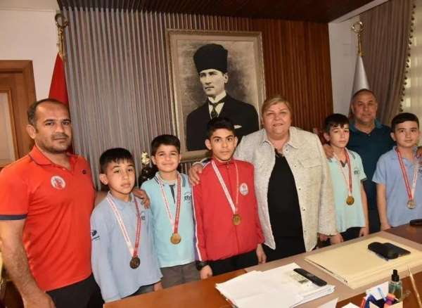 Ceyhanlı güreşçiler Türkiye Şampiyonası'nda - Adana haber