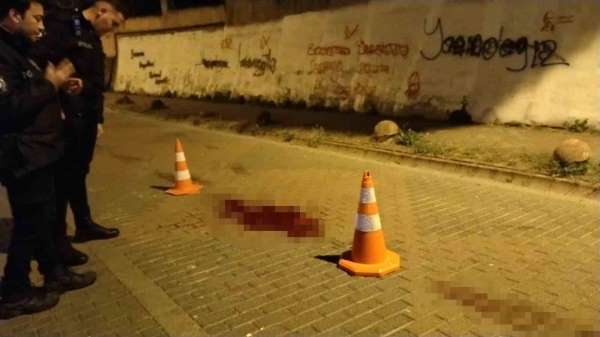 Kartal'da scooter ile kaza yapan şahıs ağır yaralandı
