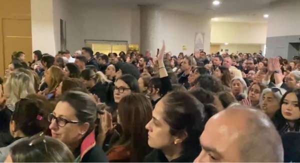 Ahmet Minguizzi'yi bıçaklayarak öldüren sanık hakim karşısına çıktı