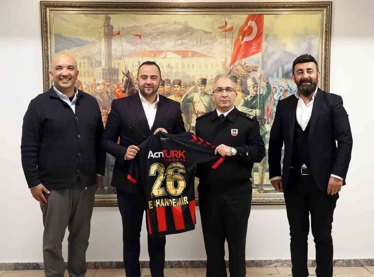 Eskişehirspor yönetiminden İl Jandarma Komutanı'na ziyaret