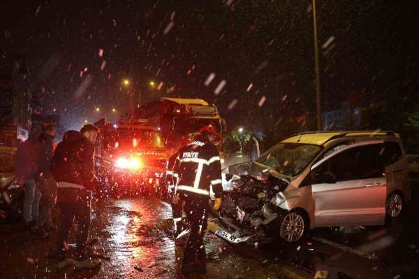 Su birikintisi kazaya neden oldu: 1 yaralı