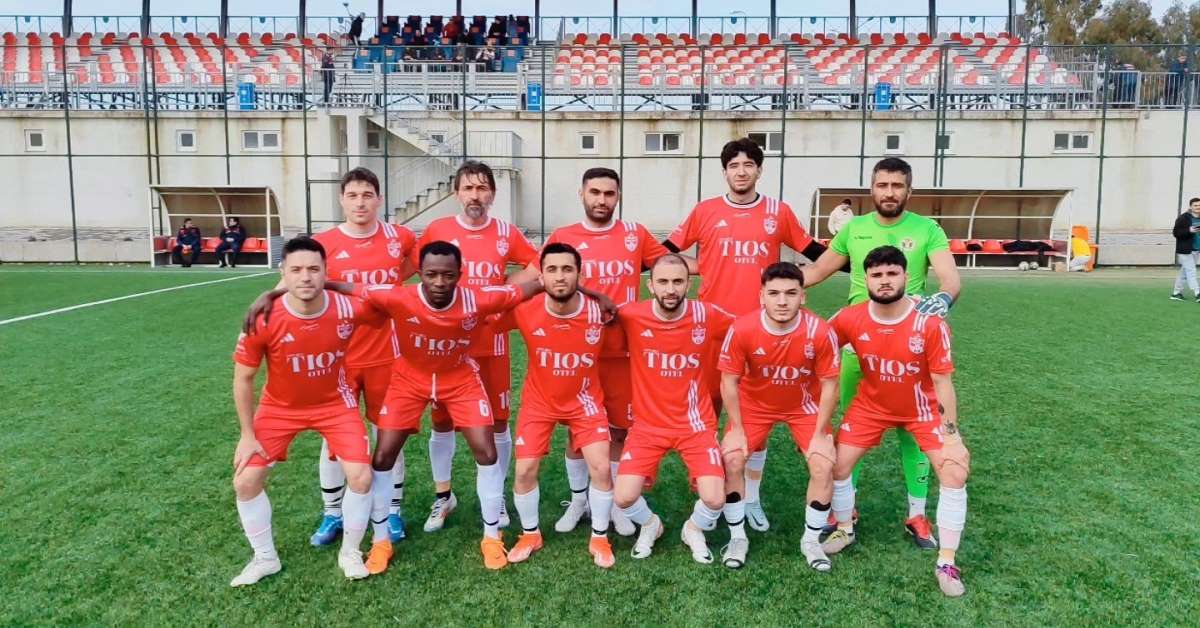 Zonguldak'ta kadın başkan amatör takıma adaylığını açıkladı