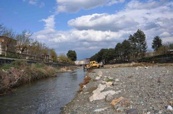 Boyabat'ta taşkın riskini azaltan çalışma