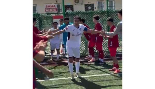 Mardin 1969'lu gençler Elazığspor'u alkışladı