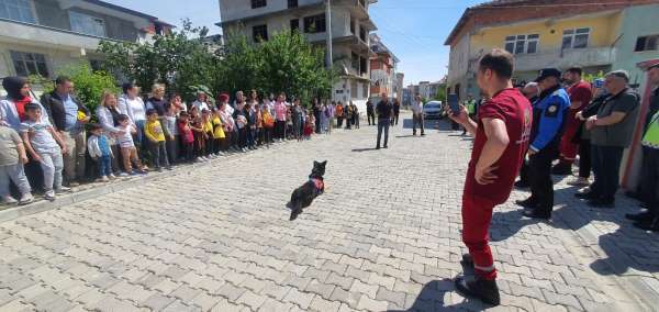 Kavak'ta çocuklara trafik eğitimi