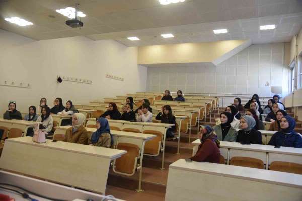 Liseli öğrenciler Düzce Üniversitesi'nde