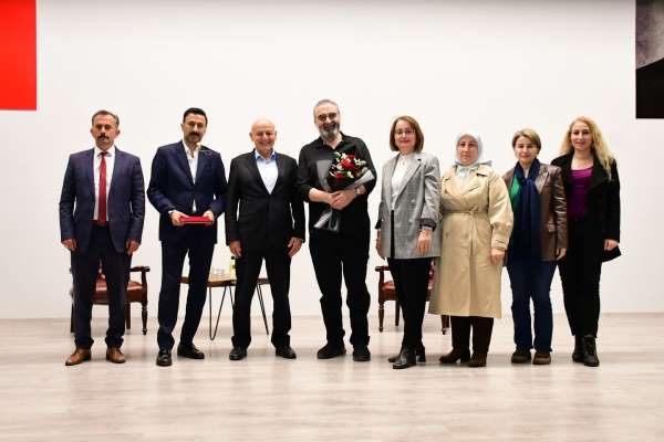 Dr. Senai Demirci'den Terme'de 'Namaz Psikolojisi' sunumu