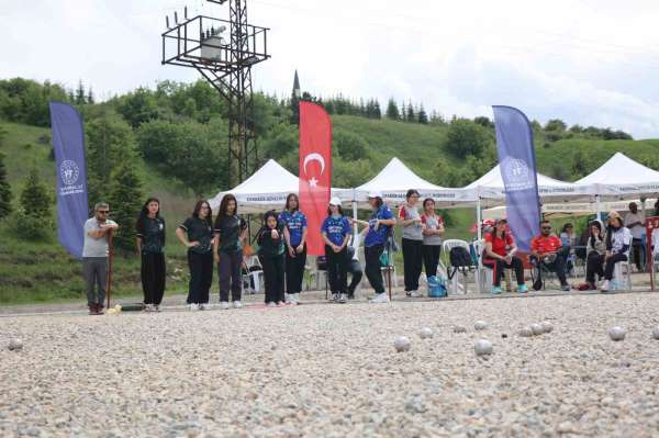 Karabük'te ilk kez düzenlenen Bocce Bölge Şampiyonası devam ediyor
