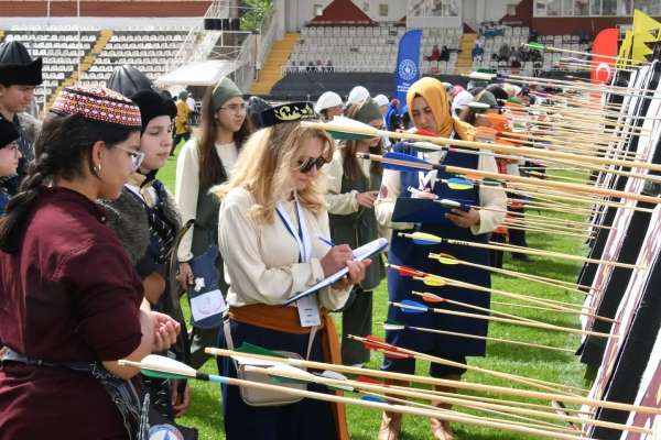 Tokat'ta geleneksel Türk okçuluğu rüzgarı esti