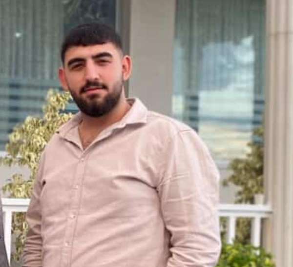 Trafik kazasında ölen genç, davul zurna eşliğinde toprağa verildi