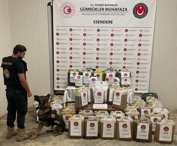 İstanbul'da 2 milyon captagon hap, Hakkari'de 742 kilogram metamfetamin ele geçirildi