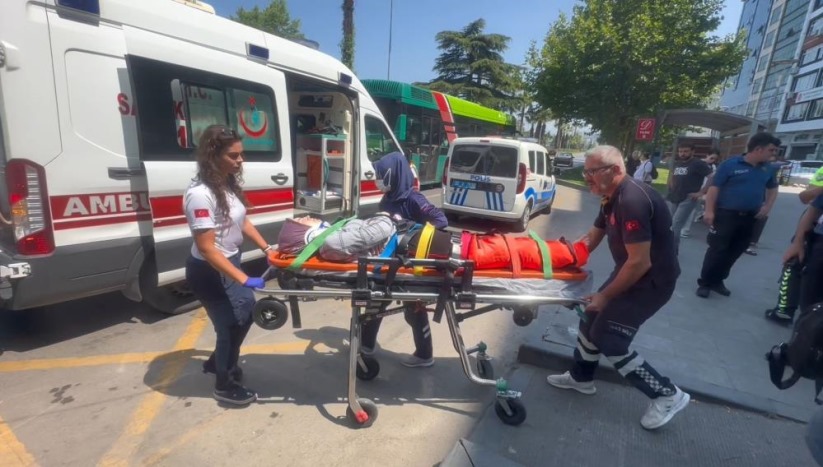Samsun'da elektrikli bisikletle düşen genç kadın hastaneye kaldırıldı