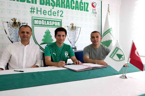 Muğlaspor'dan orta saha hamlesi